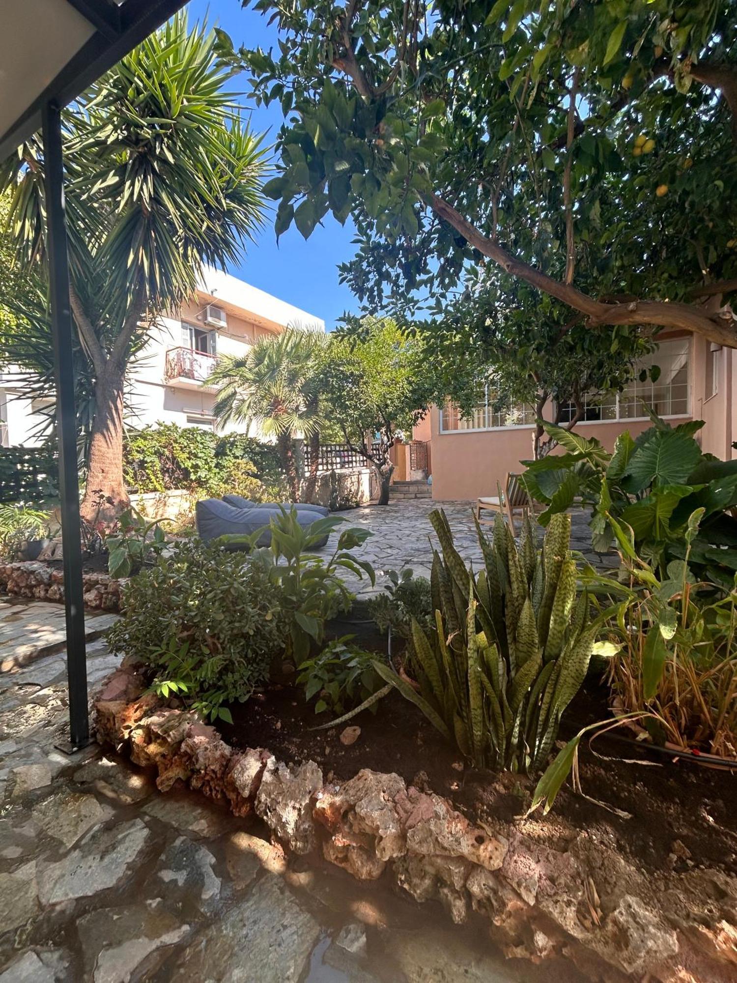 Hébergement de vacances Joyful Secret Garden House