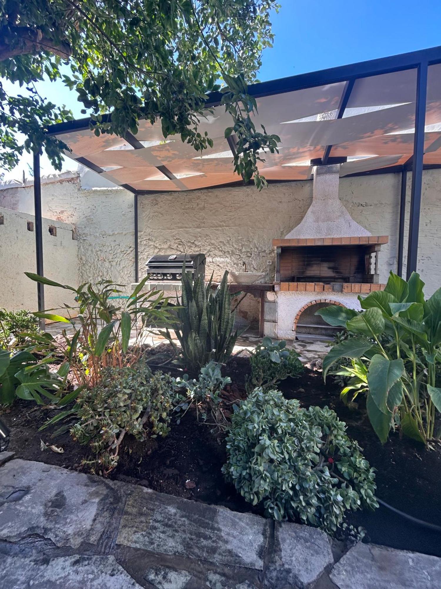 Hébergement de vacances Joyful Secret Garden House *